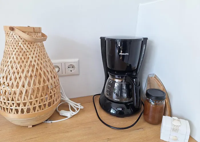 Louis بيت ضيافة 4*