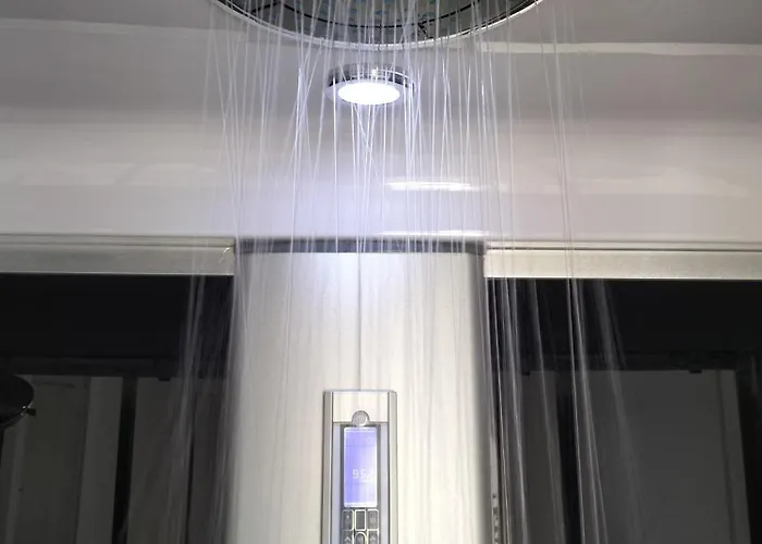 Louis بيت ضيافة 4*